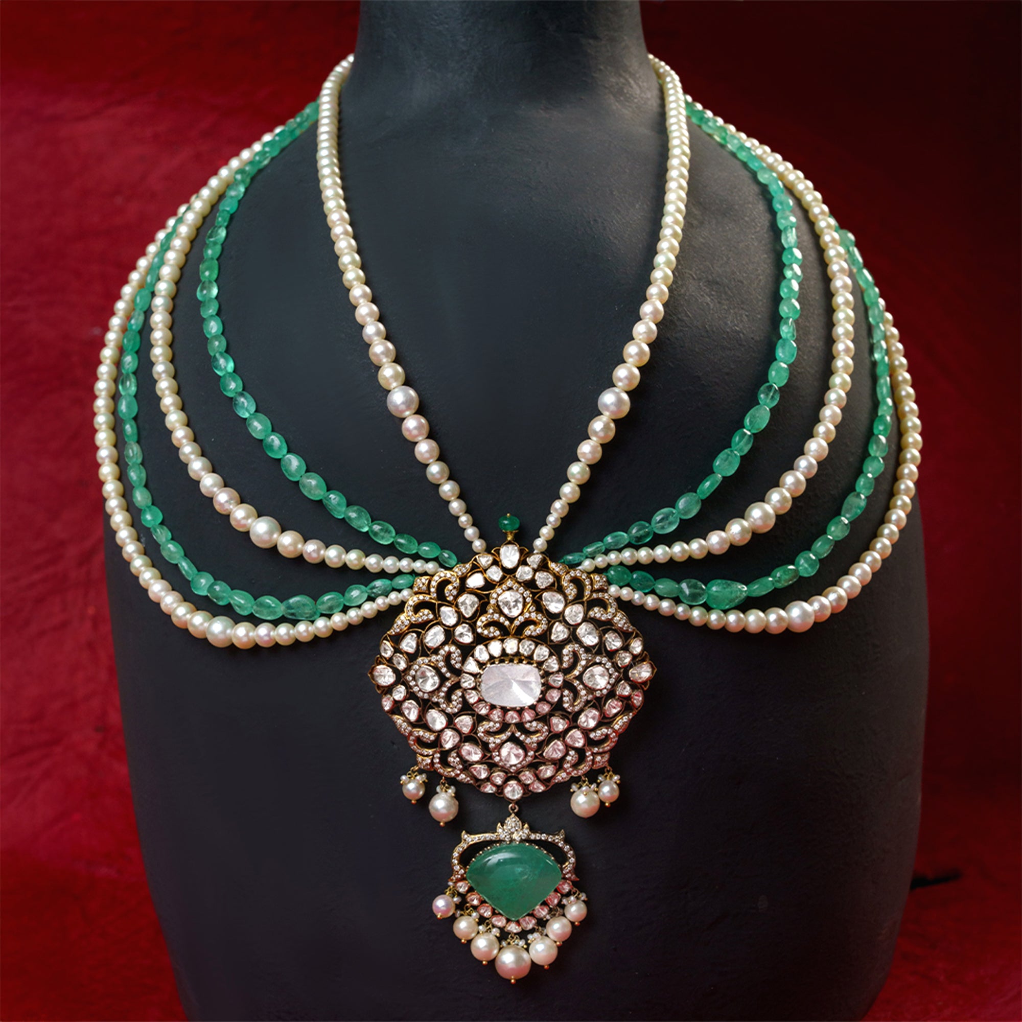 Aabroo Polki emerald Necklace