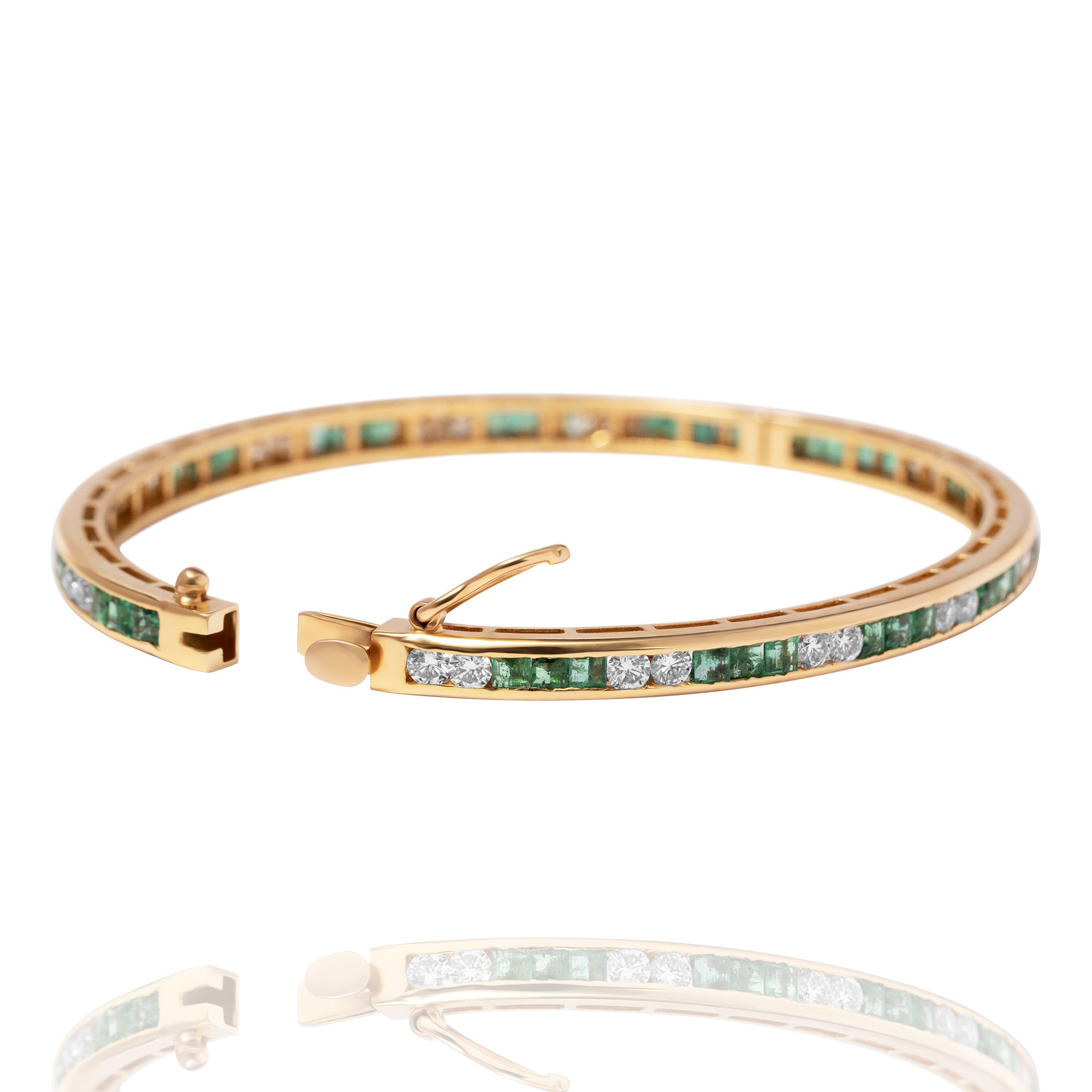 Zavya Diamond Emerald Bracelet