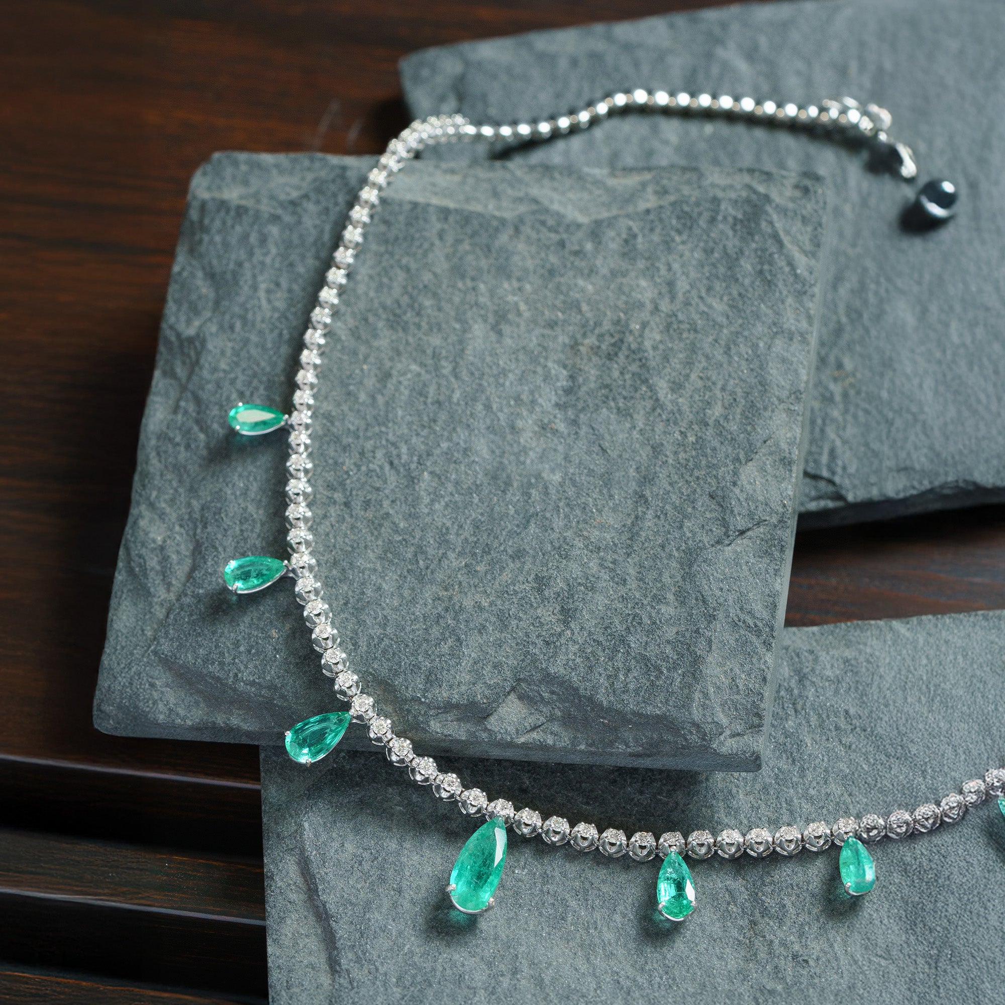 Nysa Diamond Emerald Necklace