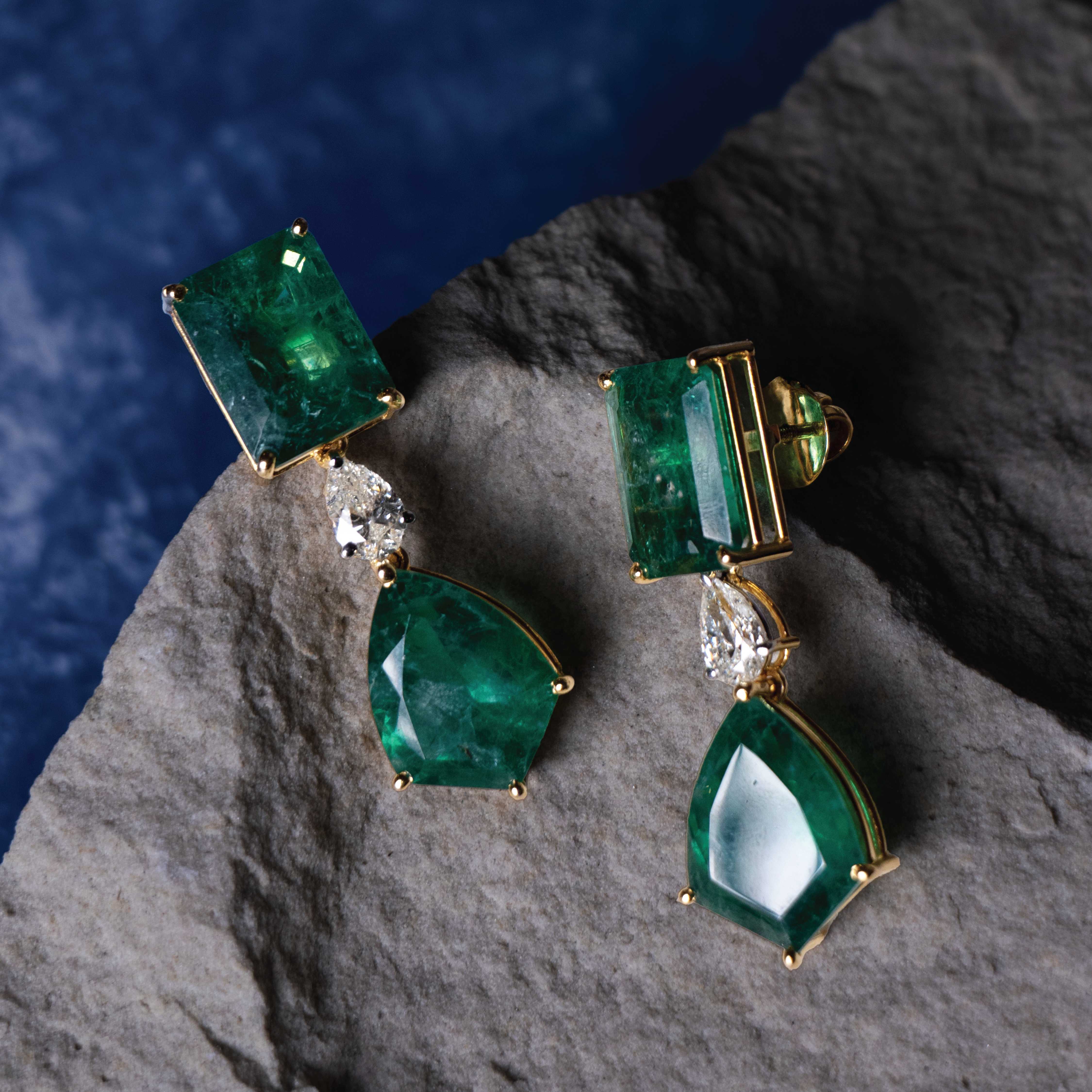 Eilat Diamond Emerald Earrings