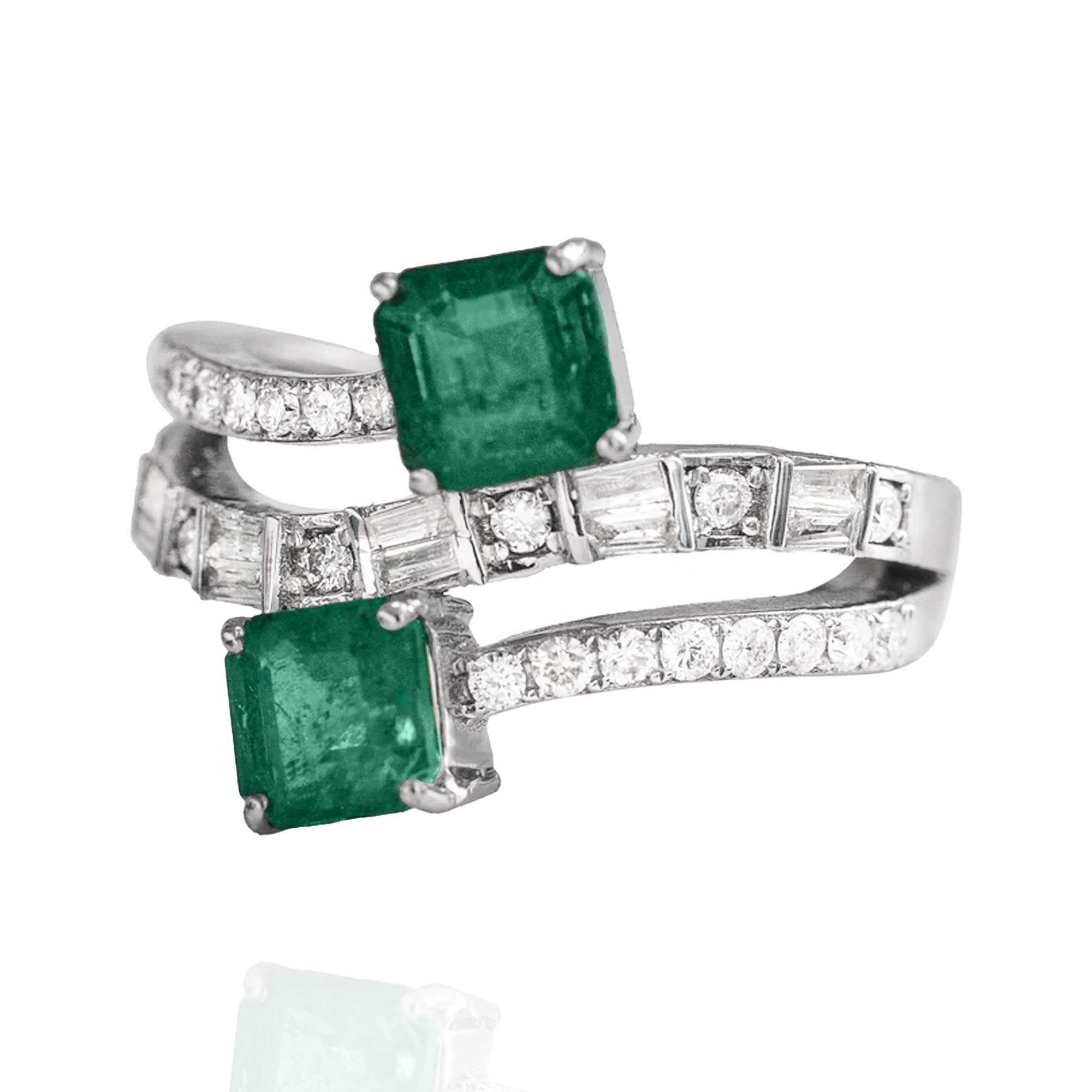 Doppia diamond emerald Ring