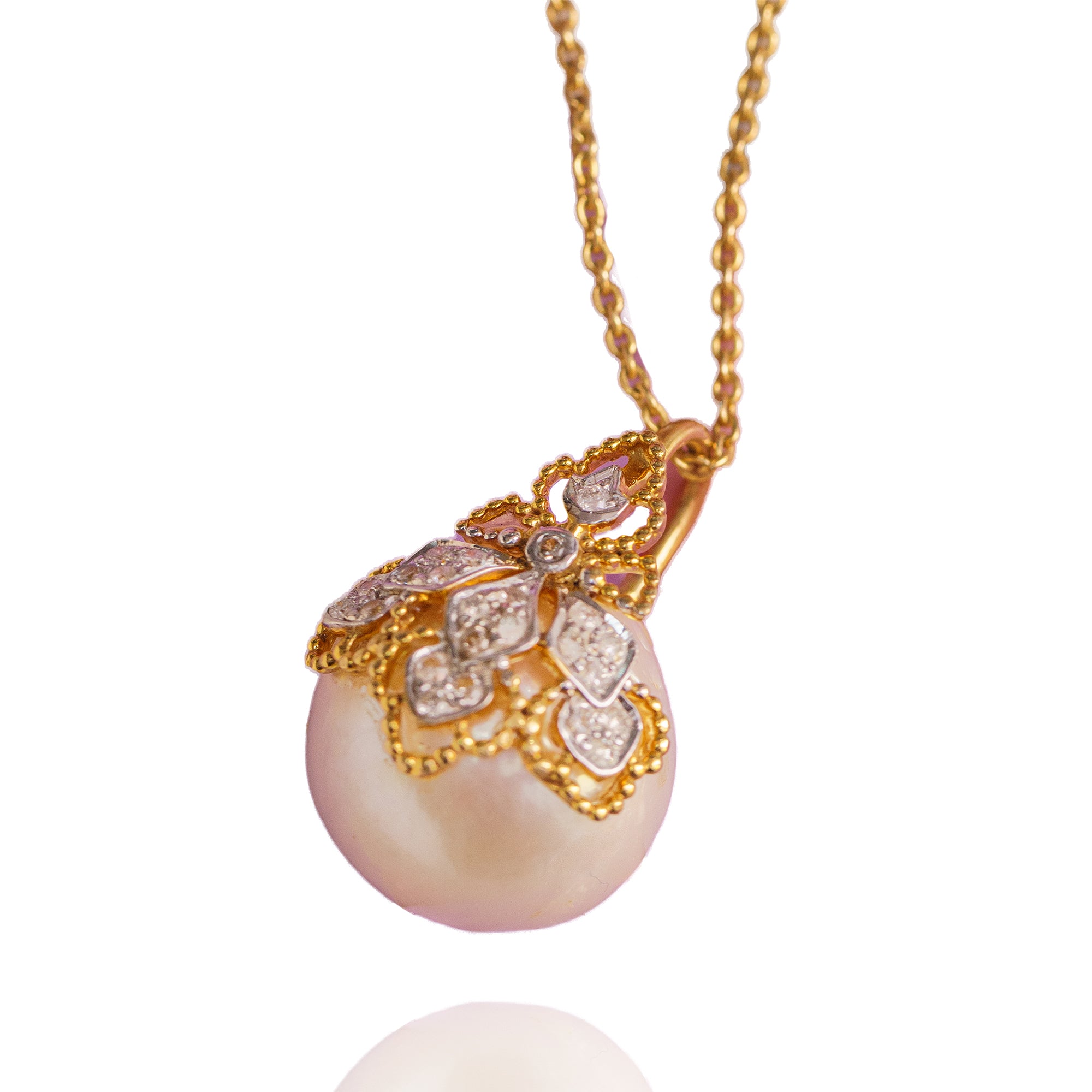 Perle Diamond Pendant with Chain