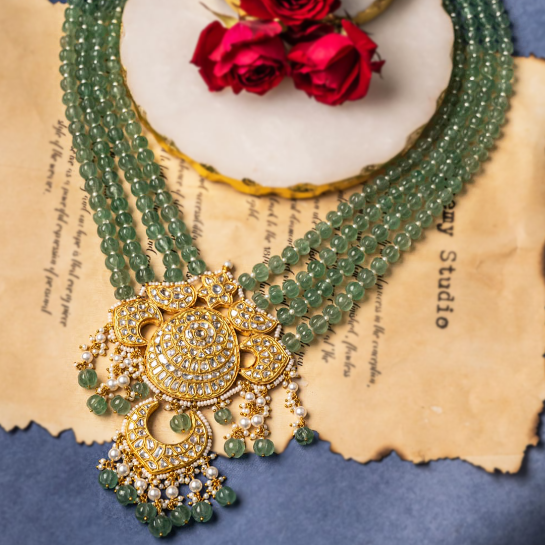 Yahvi Peacock Emerald Polki Pendant