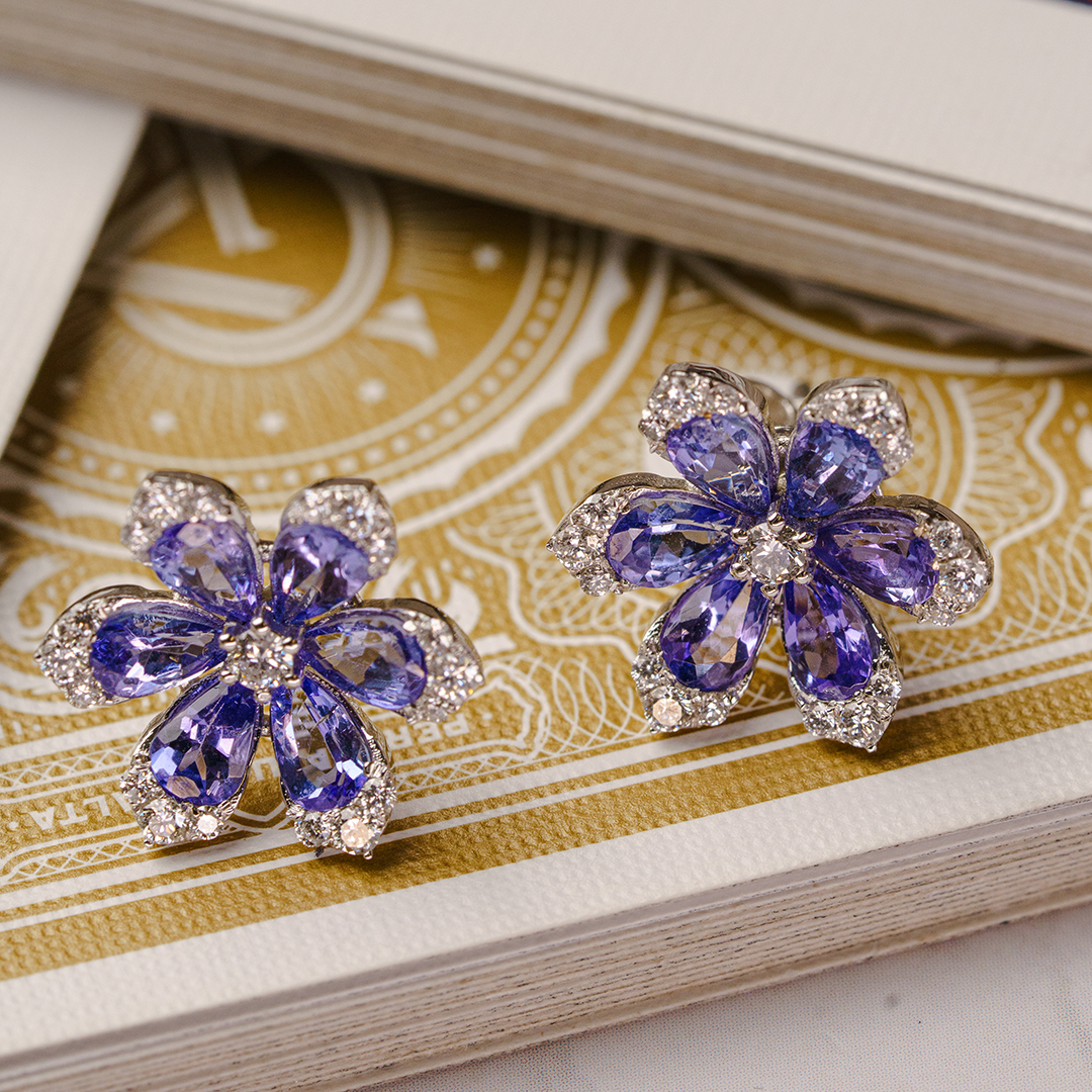 Mini Fiora Tanzanite Diamond Earrings