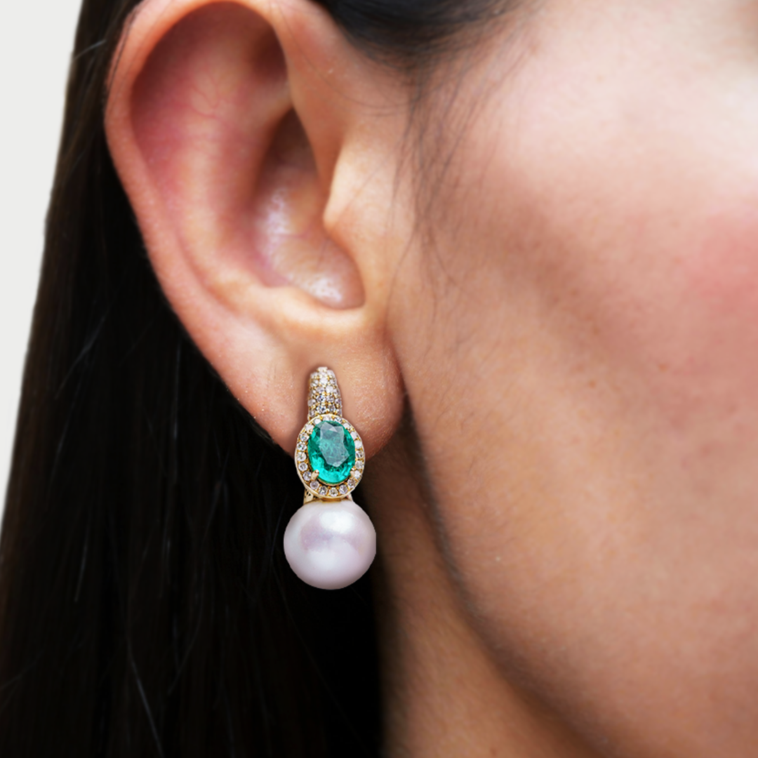 Nova Semplice Emerald Diamond Earrings