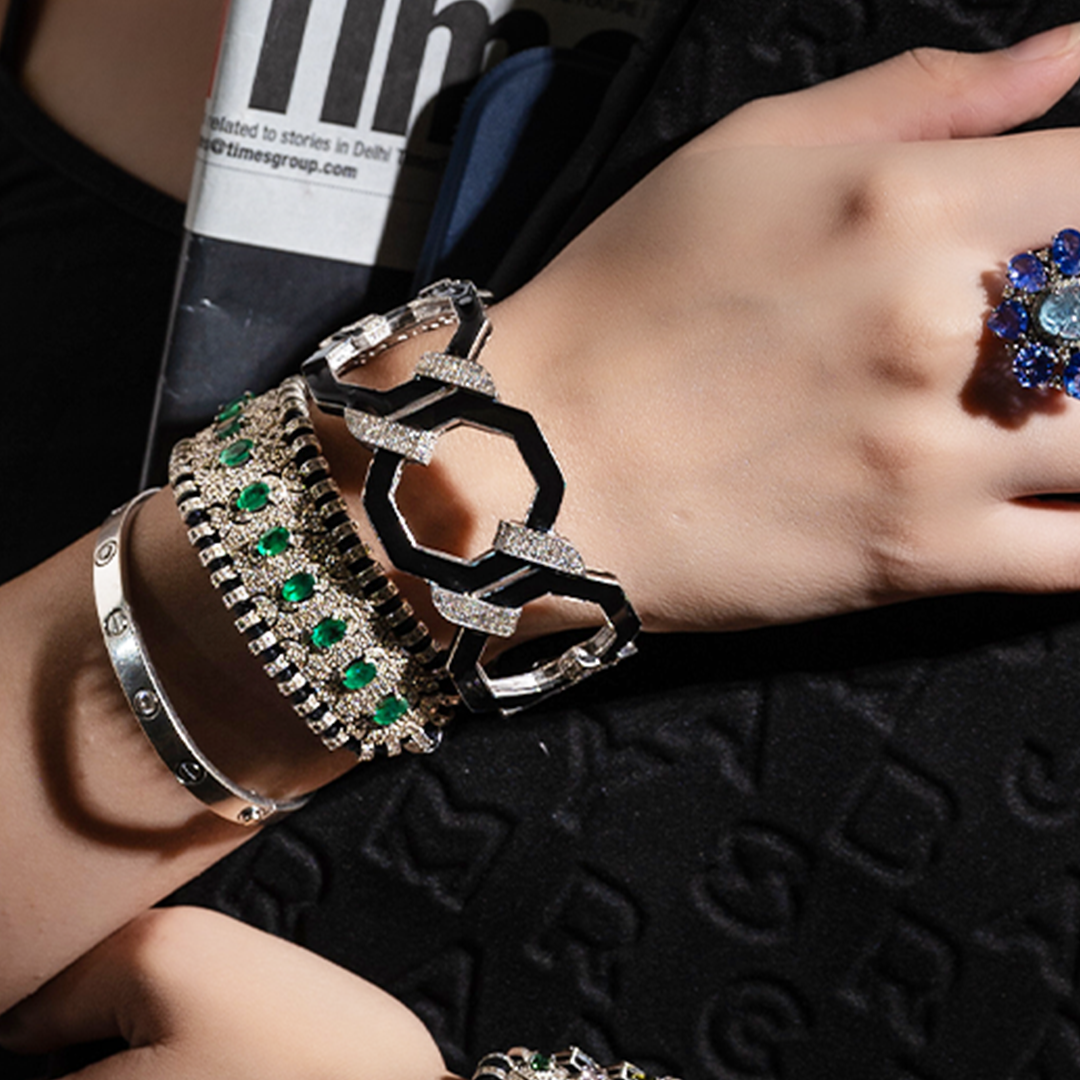 Amor Black Onyx Diamond Cuff