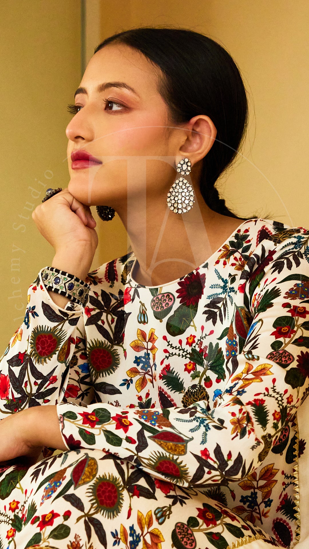 Nyra Uncut Diamond Chaand Balis