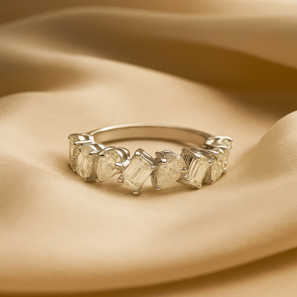 Slanting Emerald and Drop Diamond Ring