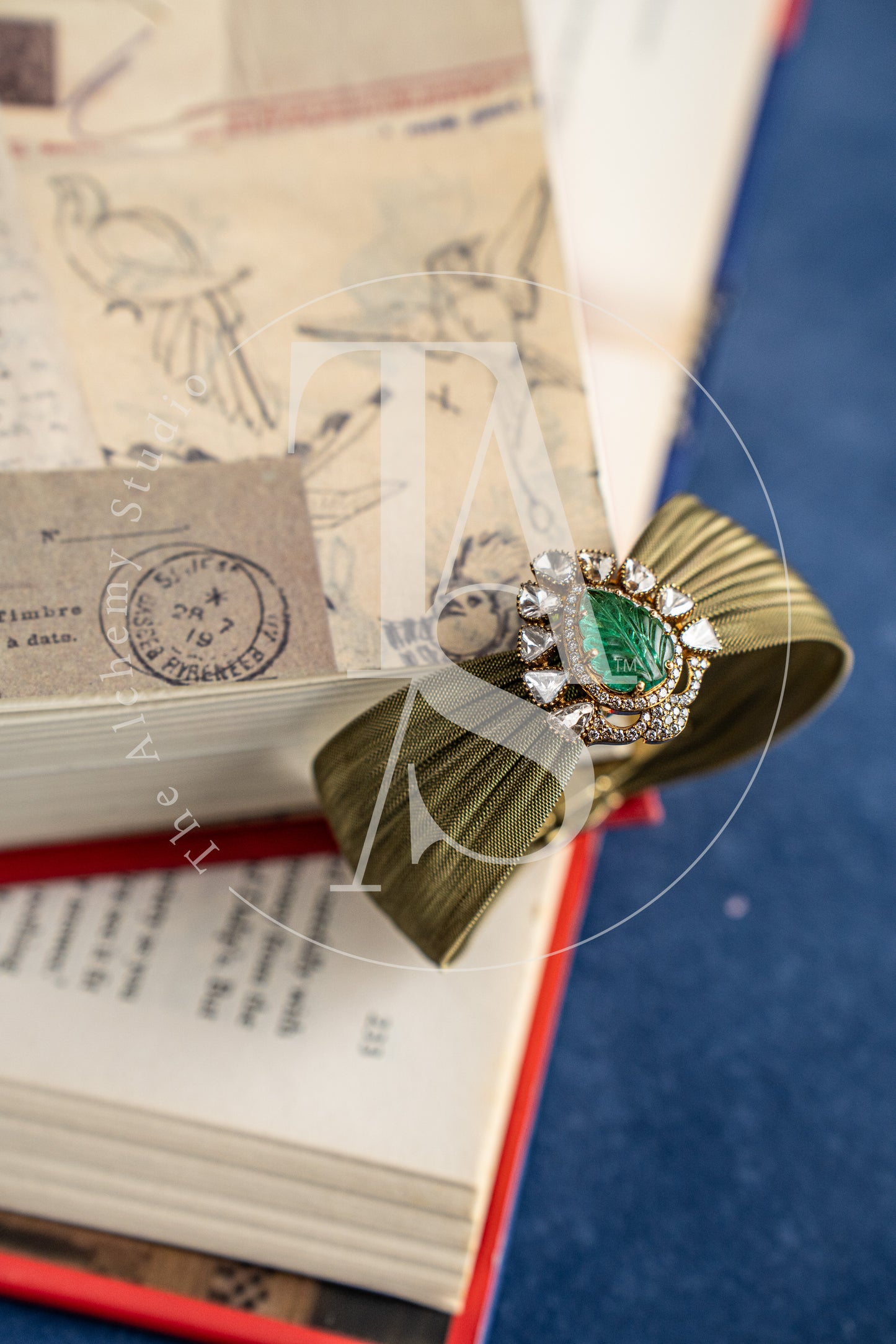 Crest Emerald and Uncut Diamond Cuff