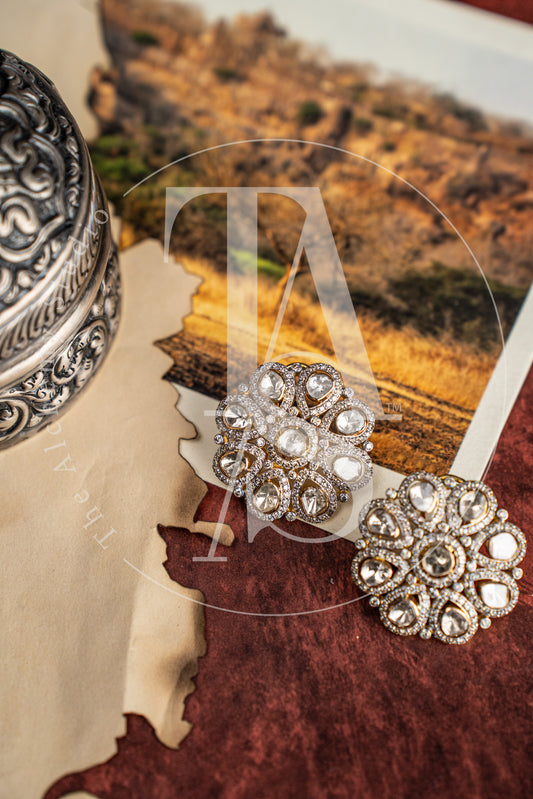 18kt Gold Osha Flower Uncut Diamond Earrings