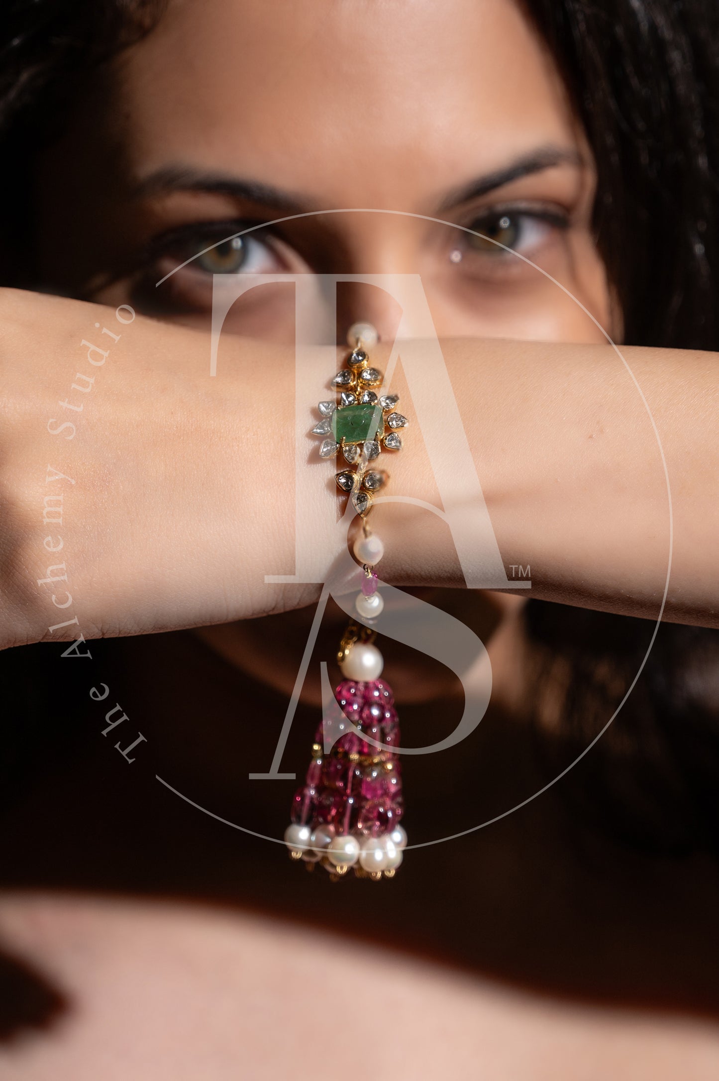 Ahana Uncut Diamond and Emerald Bracelet