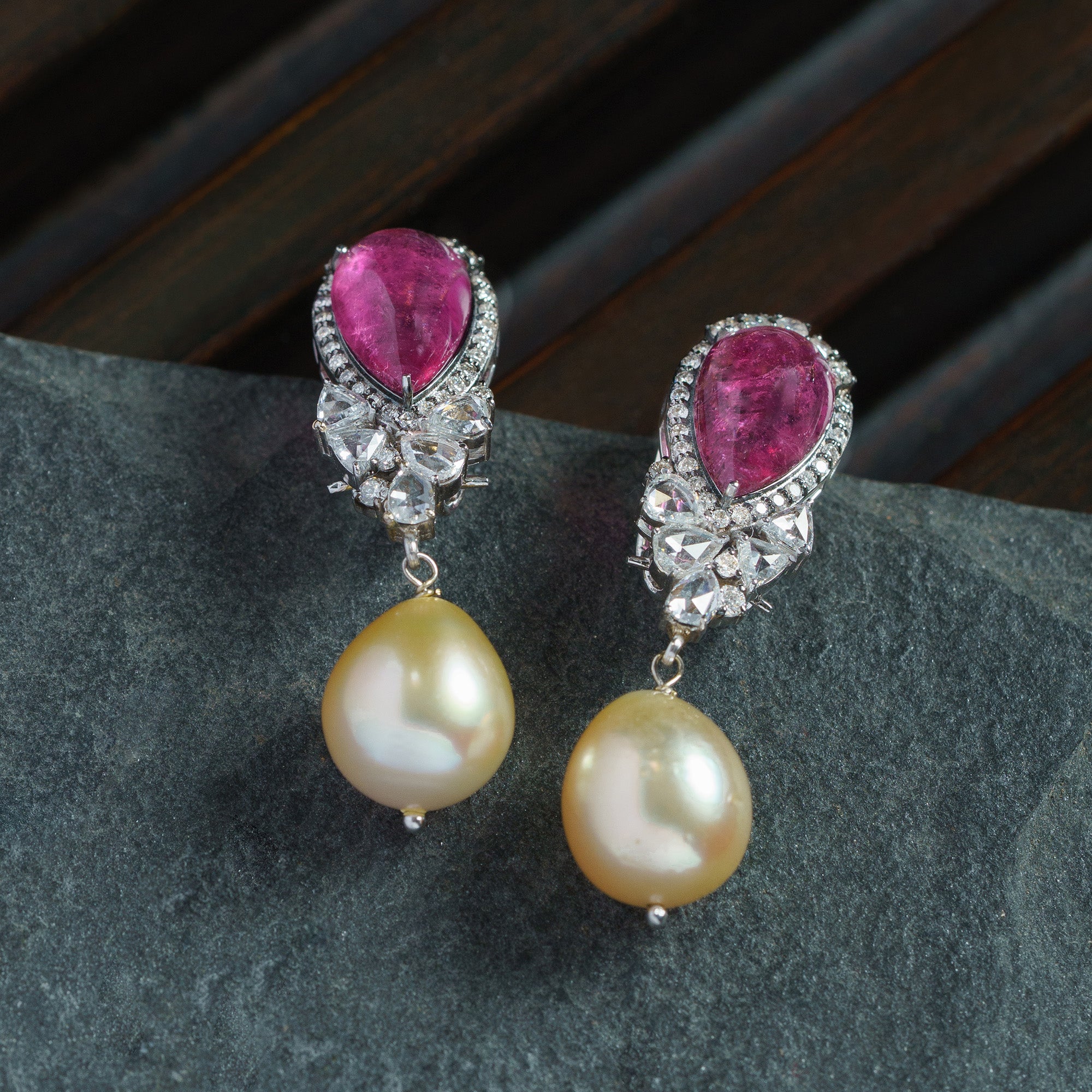 Aria Tourmaline Pearl Earrings