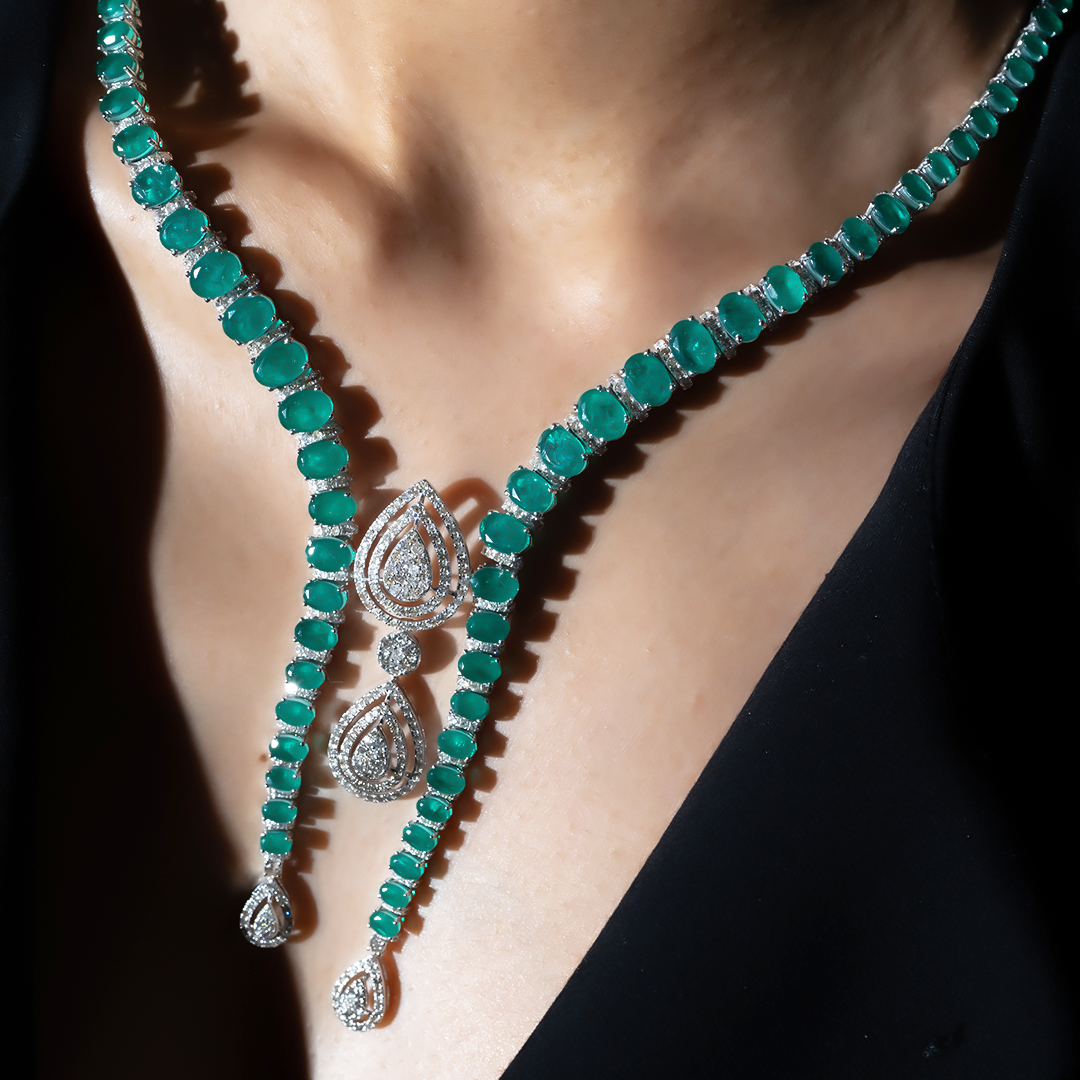 Elaya Emerald Diamond Necklace