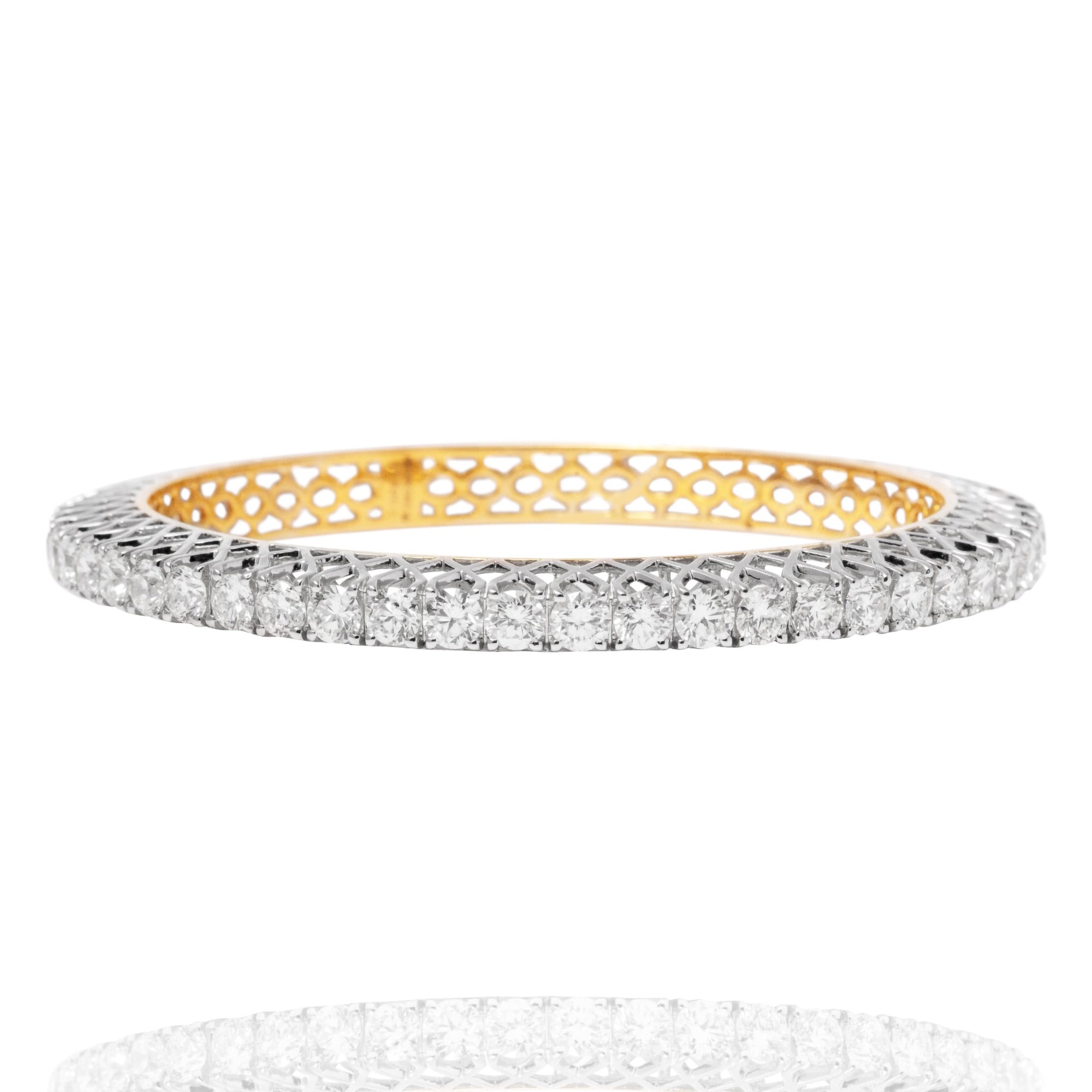Kimori 30 cent Round Classic Lab Diamond Bangle