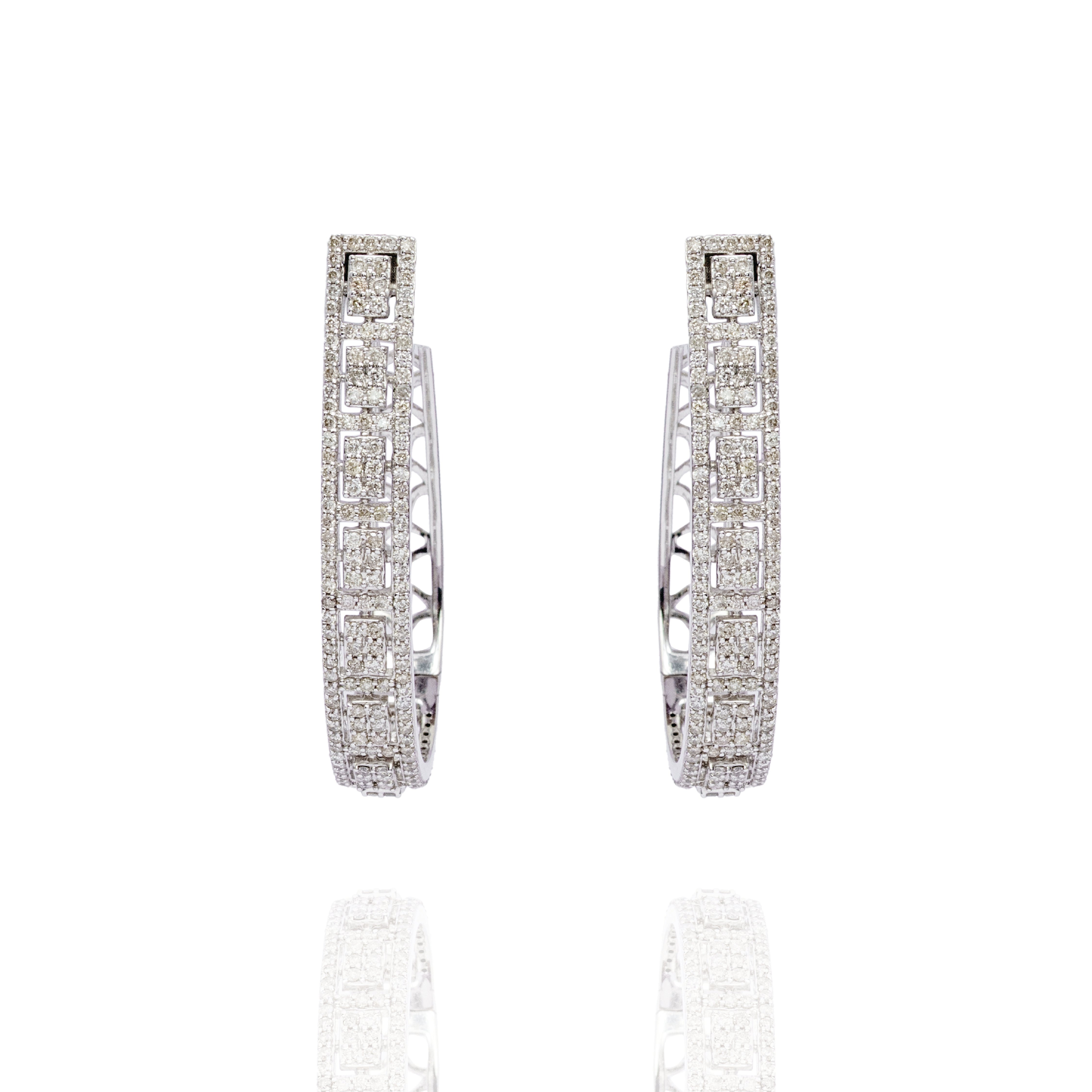 Lustre Loop Diamond Earring