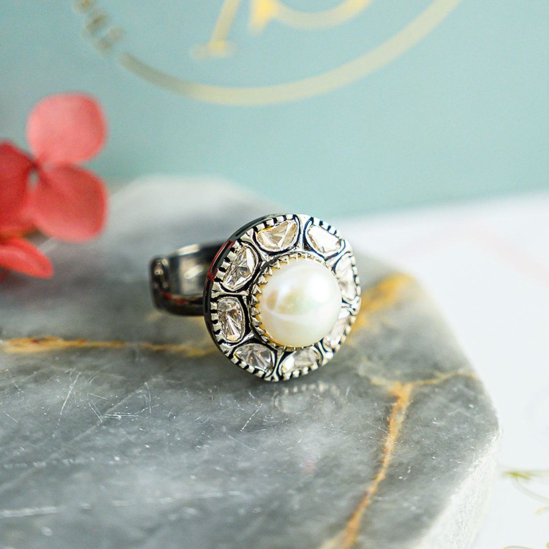 Ray Polki Pearl Ring