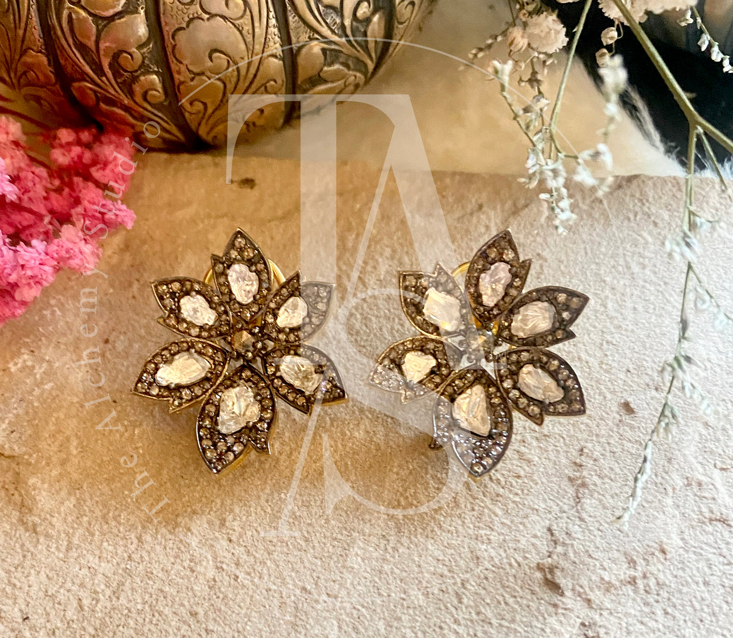 Asymmetric Uncut Diamond Flower Tops