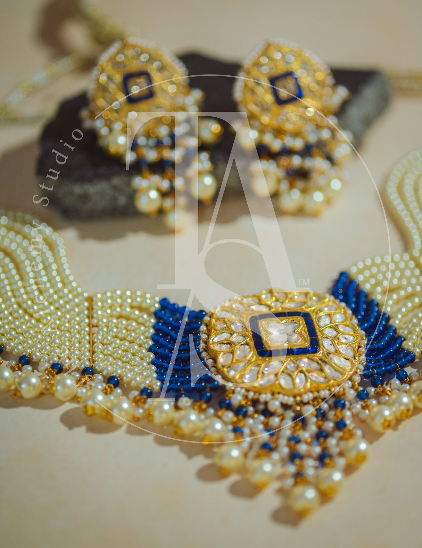Blue Moon Uncut Diamond Choker