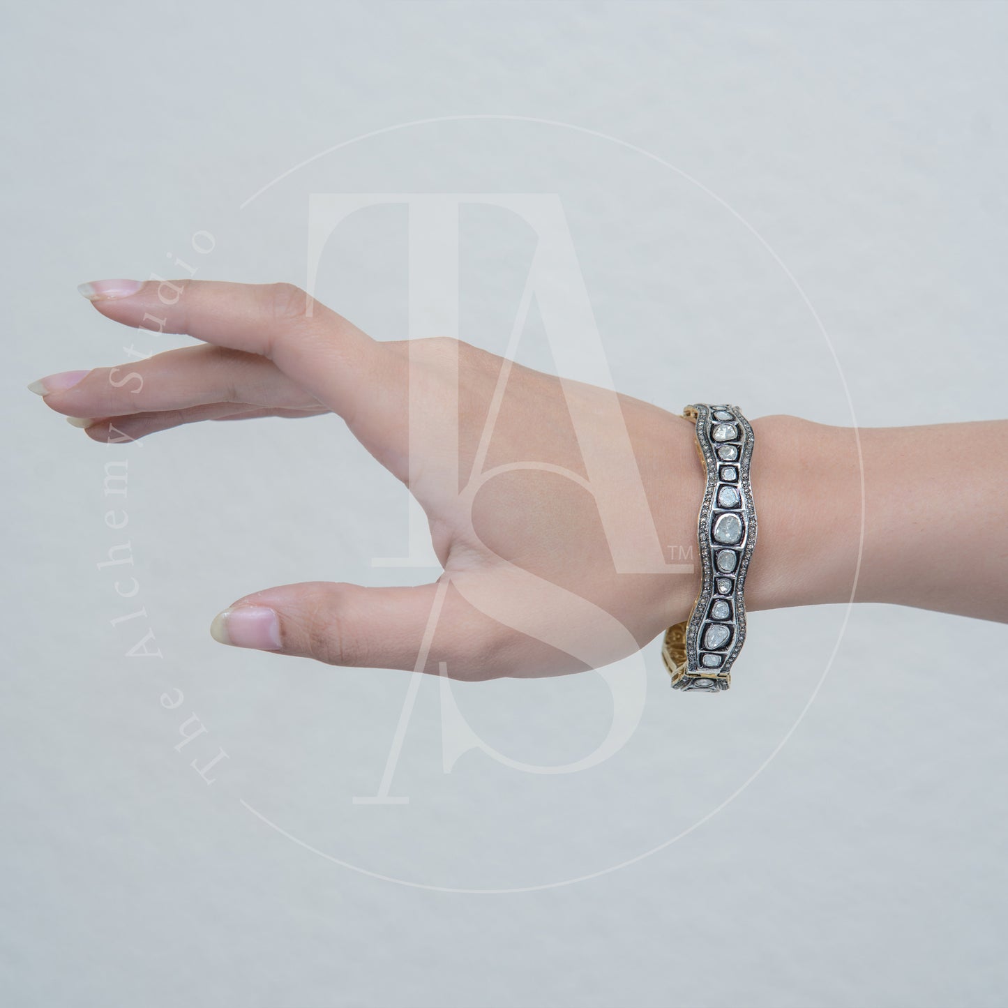 Vintage Paradise Uncut Diamond Bangle