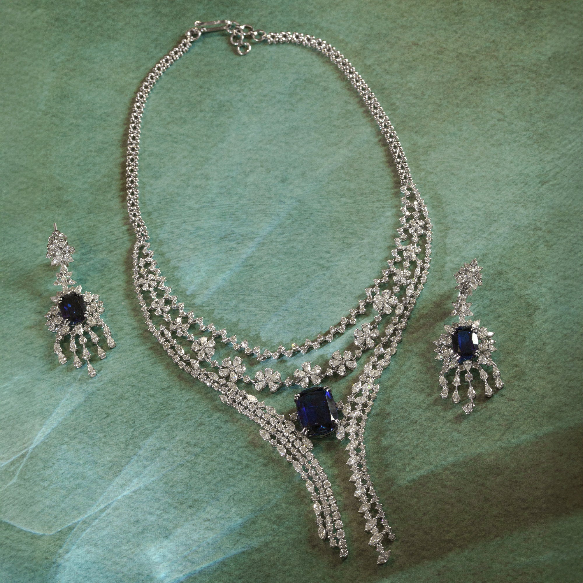 Nocturne Glow Diamond Sapphire Necklace