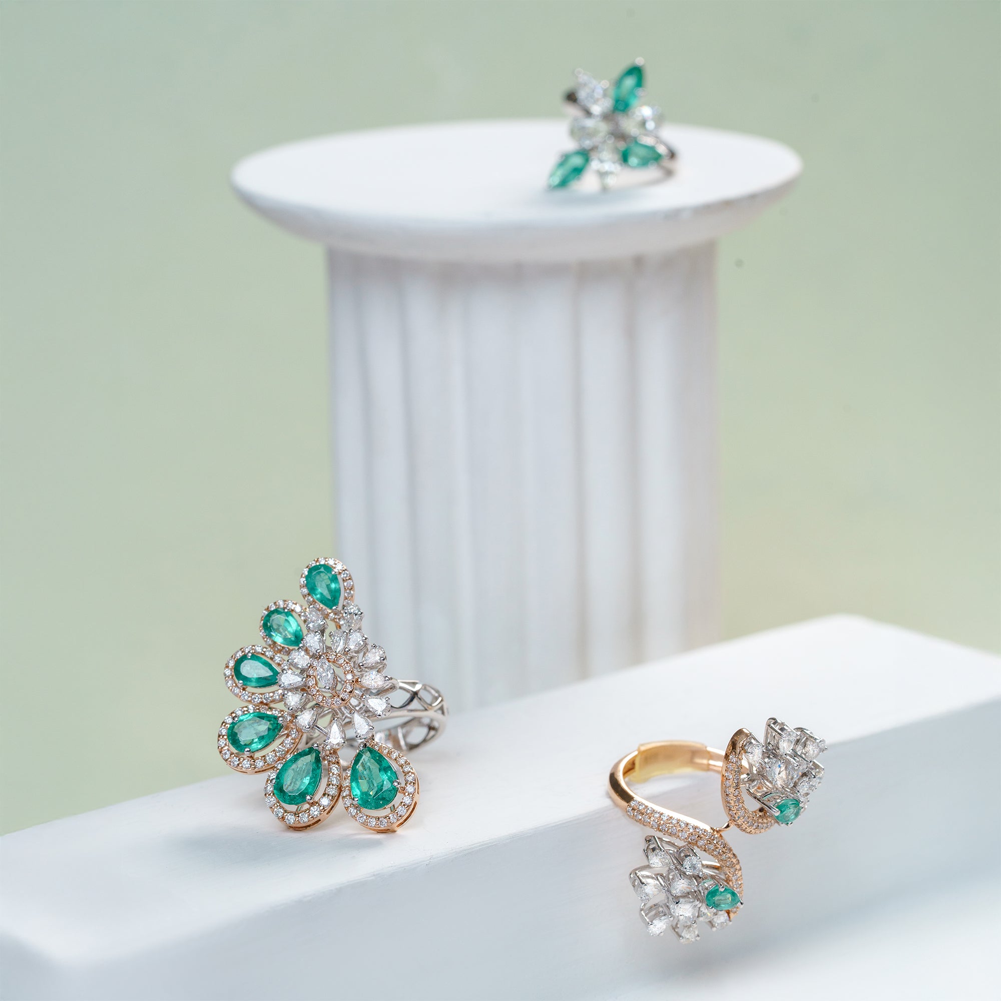 Altair diamond emerald Ring