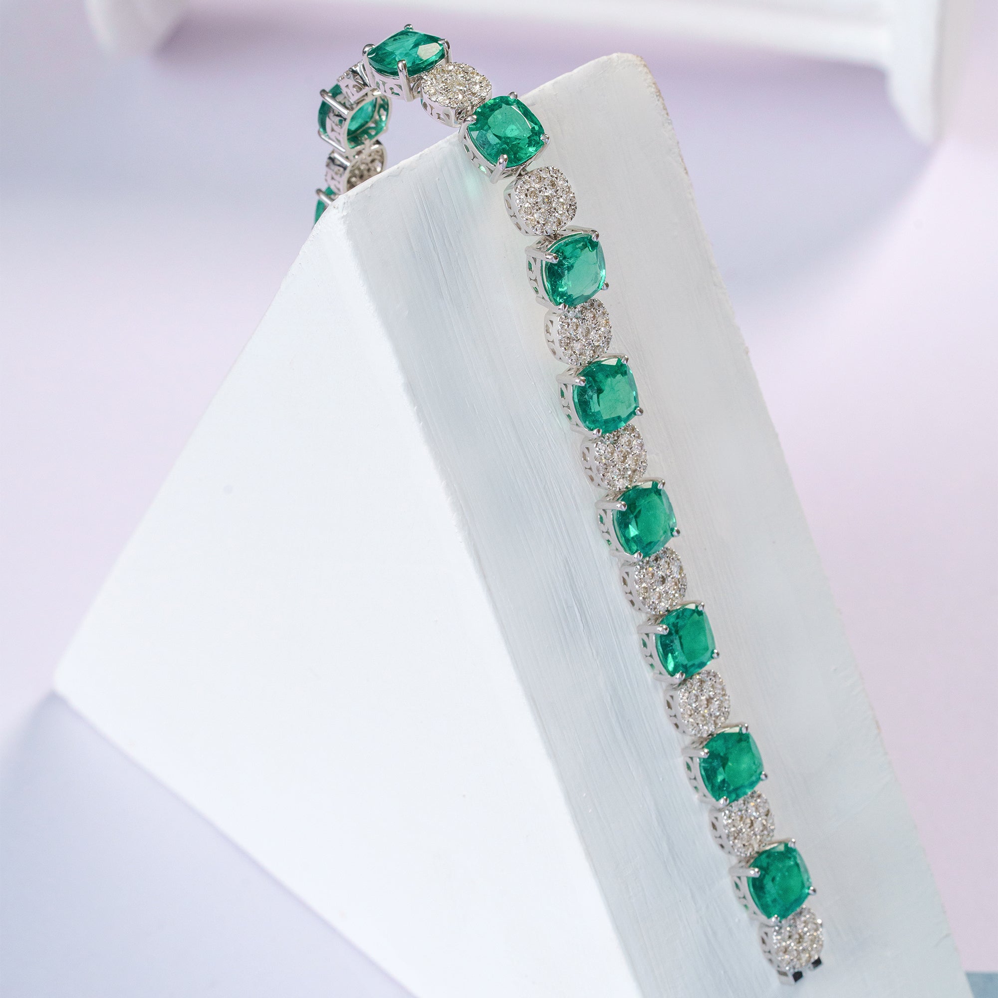 Laurel Diamond Emerald Bracelet