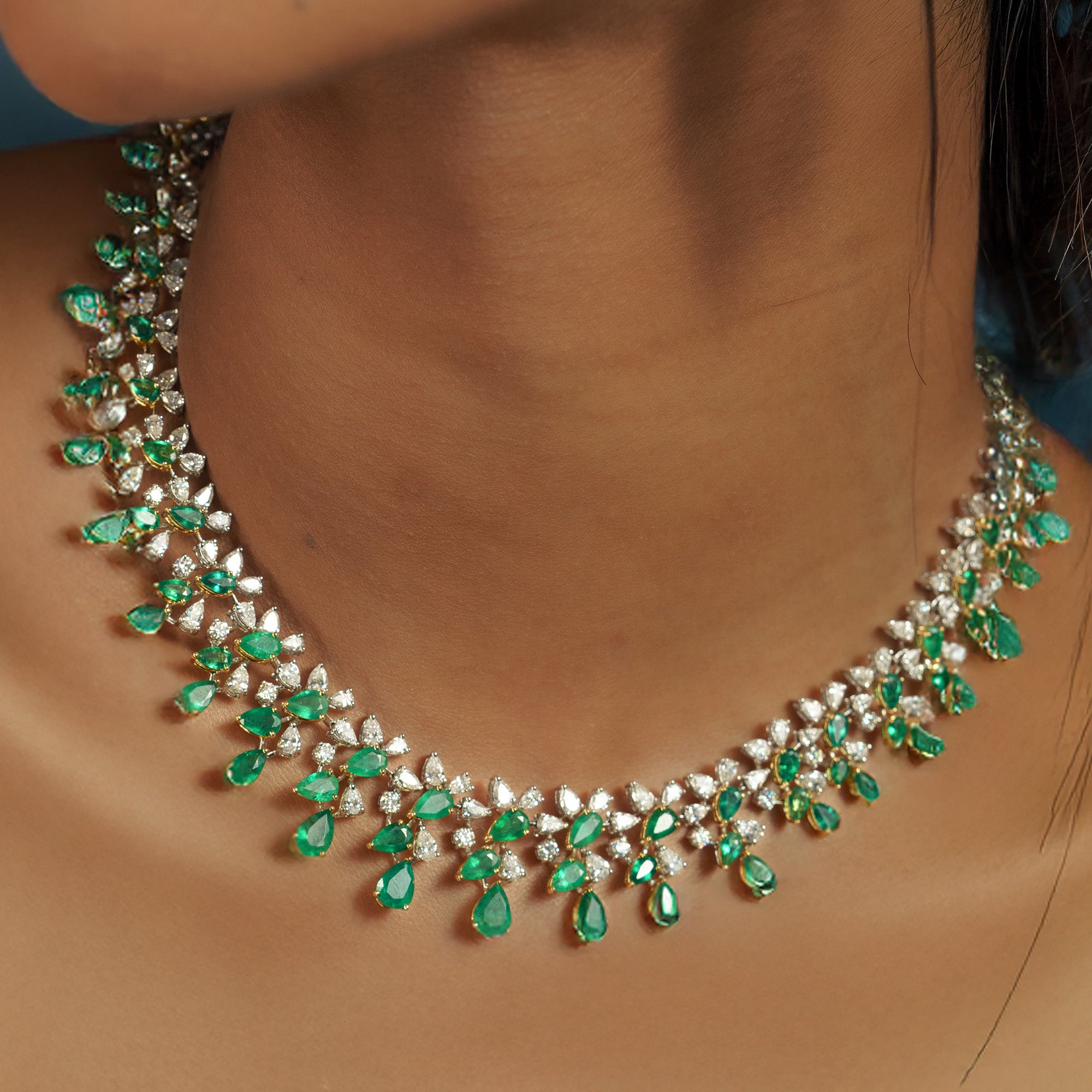 Valence Diamond Emerald Necklace