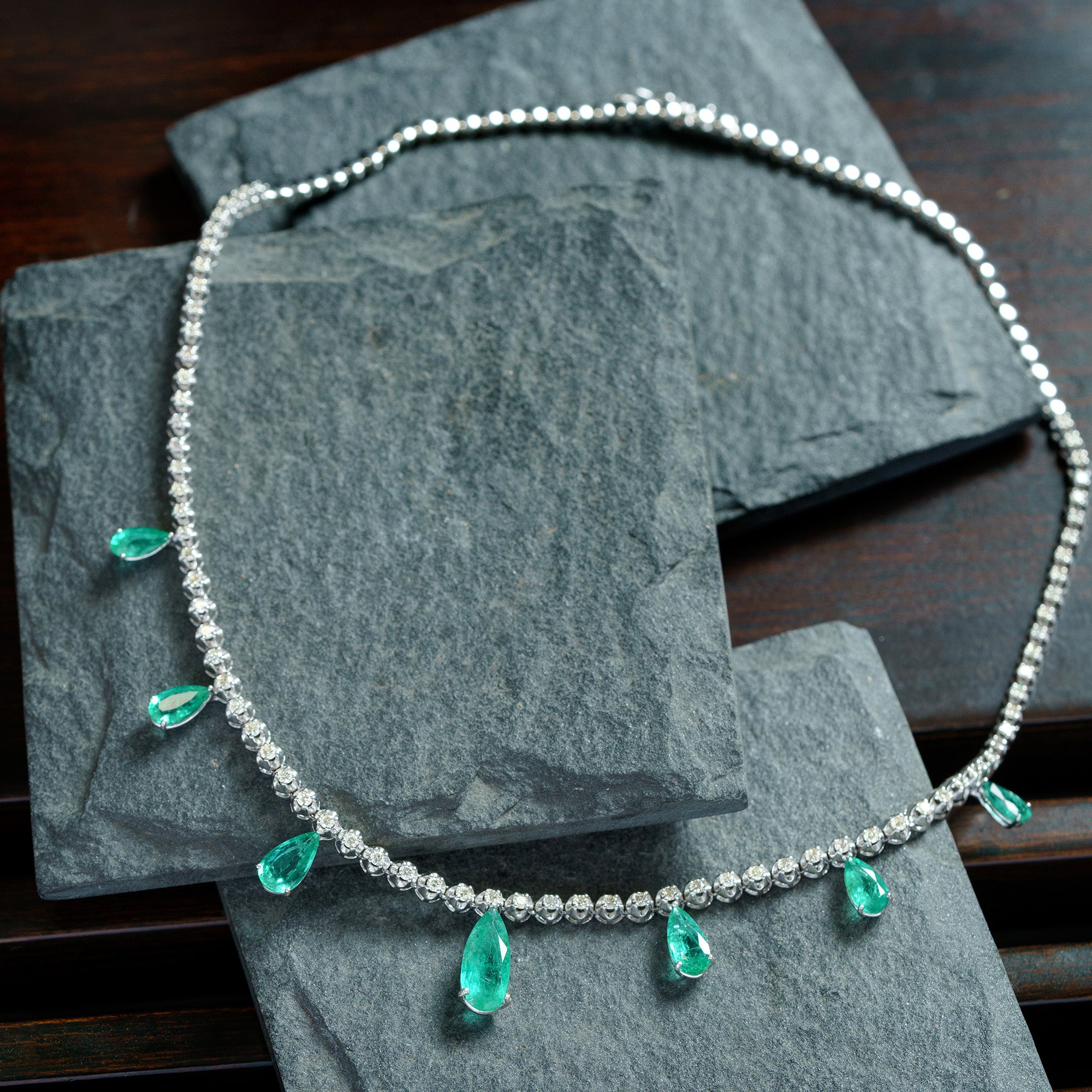 Nysa Diamond Emerald Necklace