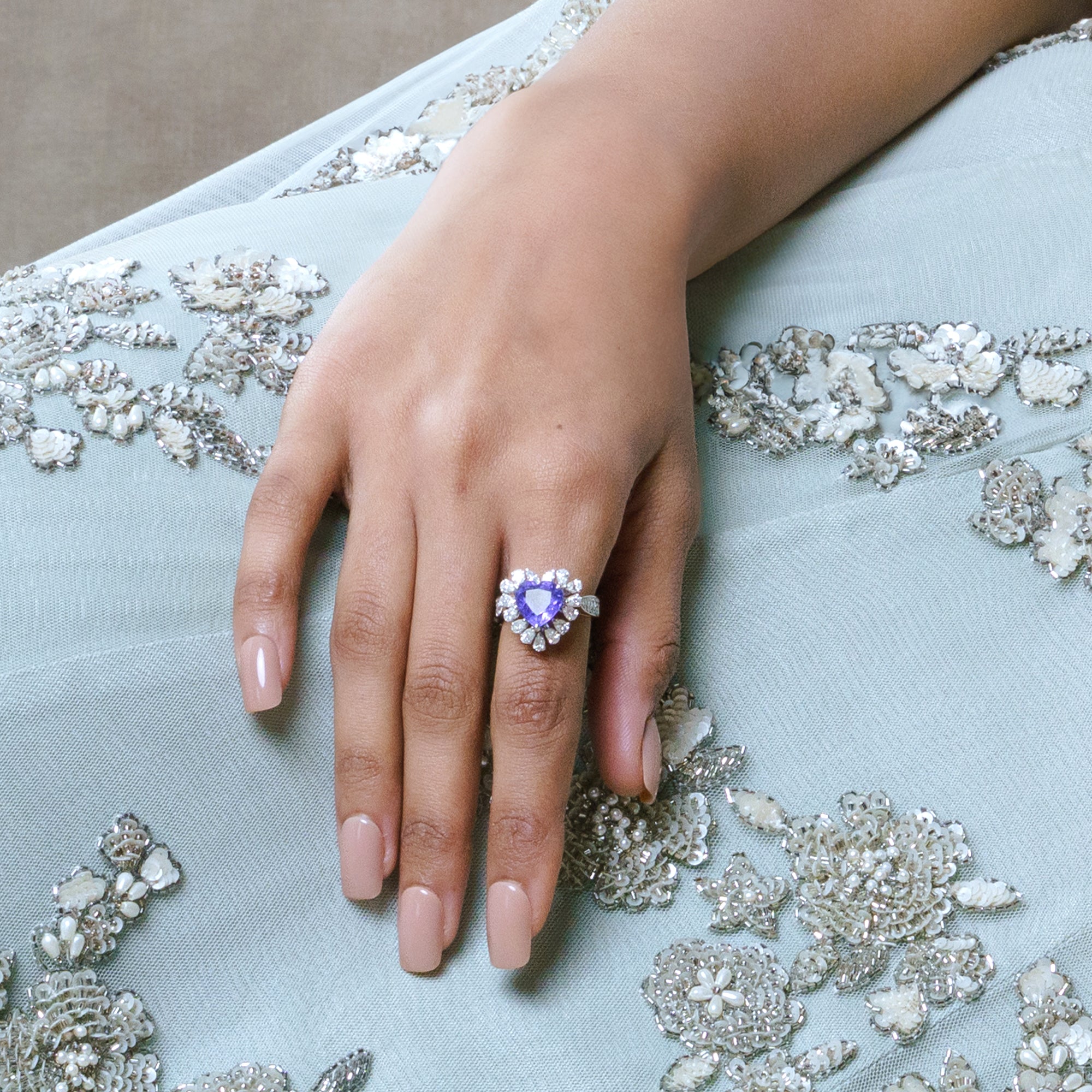 Anora diamond tanzanite Ring