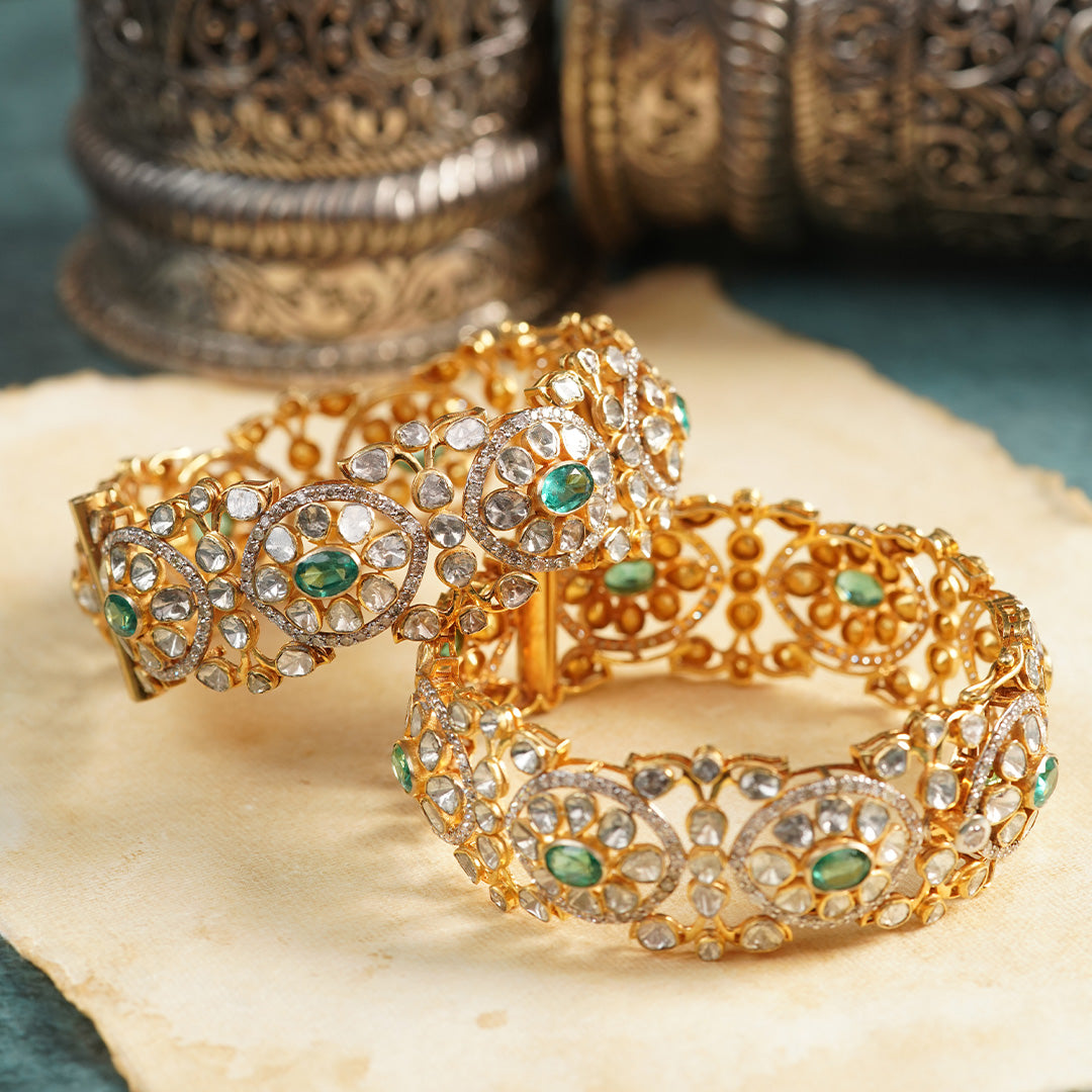 Tarang Polki Emerald Bangle