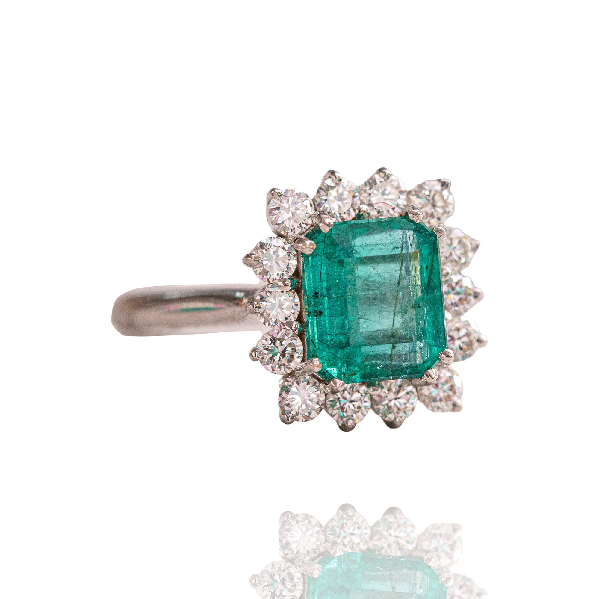 Carree diamond emerald Ring