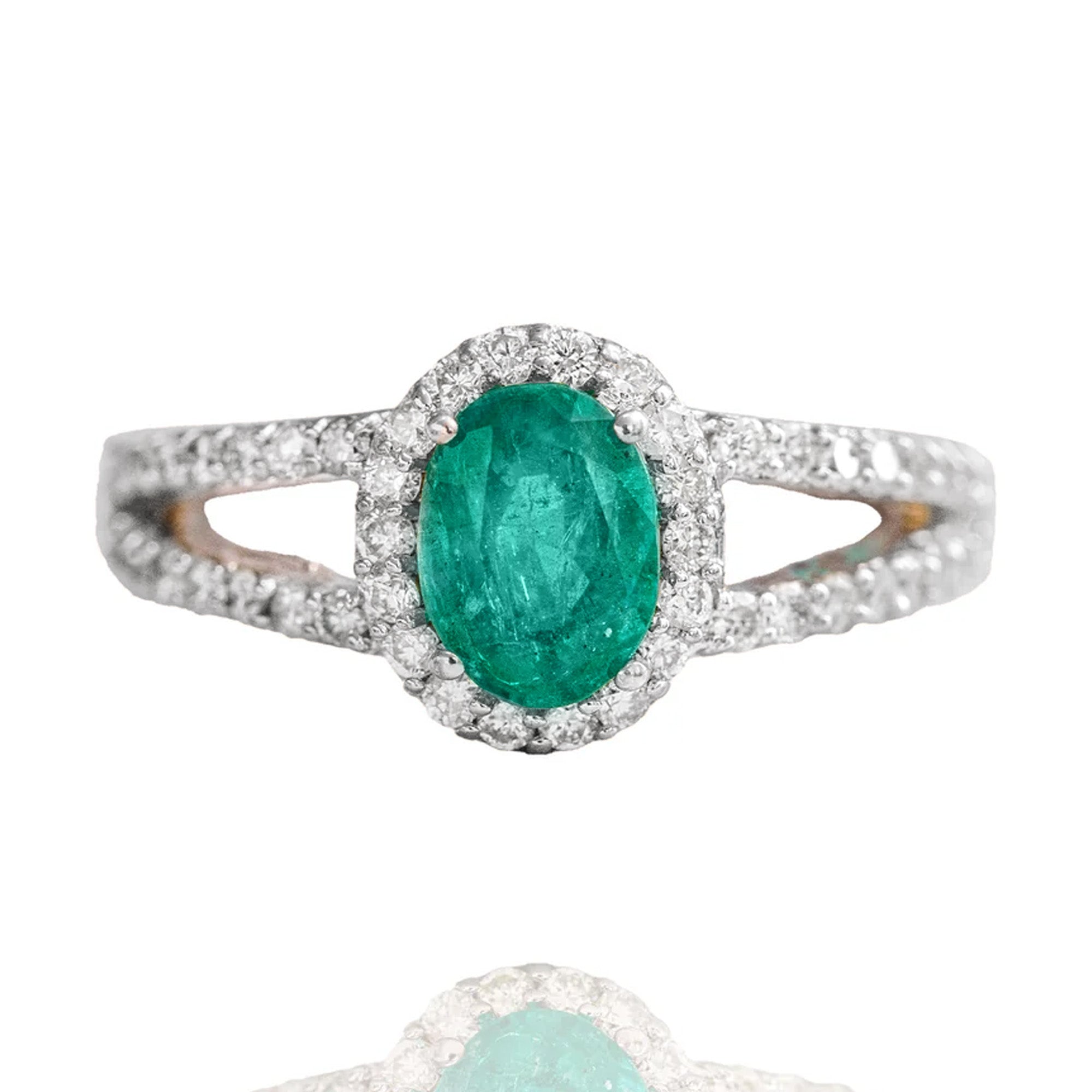 Ovalo diamond emerald Ring