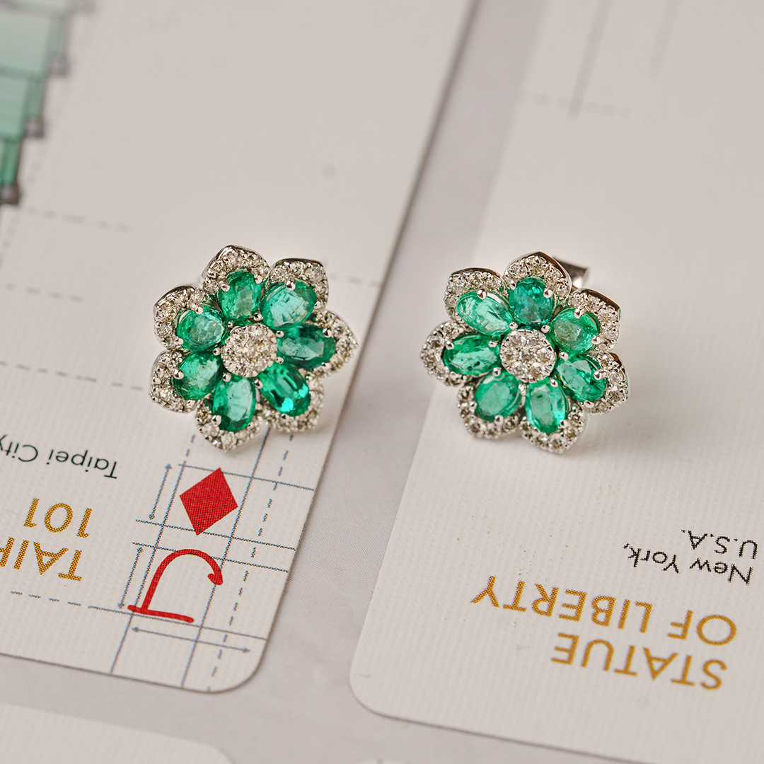 Mini Fiora Diamond Emerald Earrings