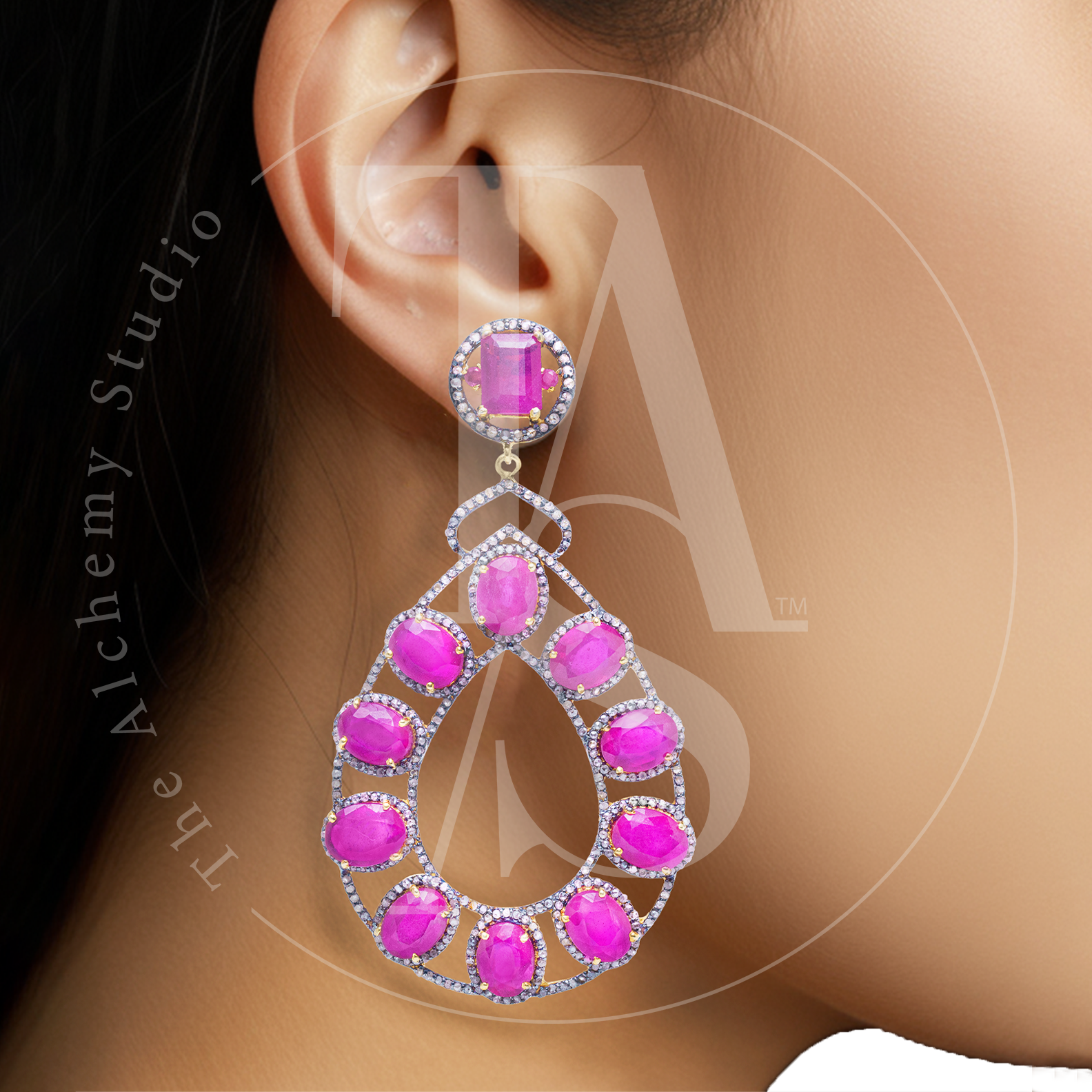 Arche Earrings