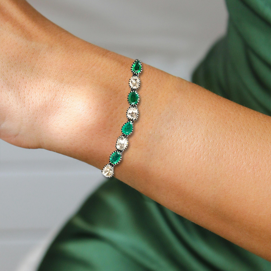 Swanlake Emerald Bracelet