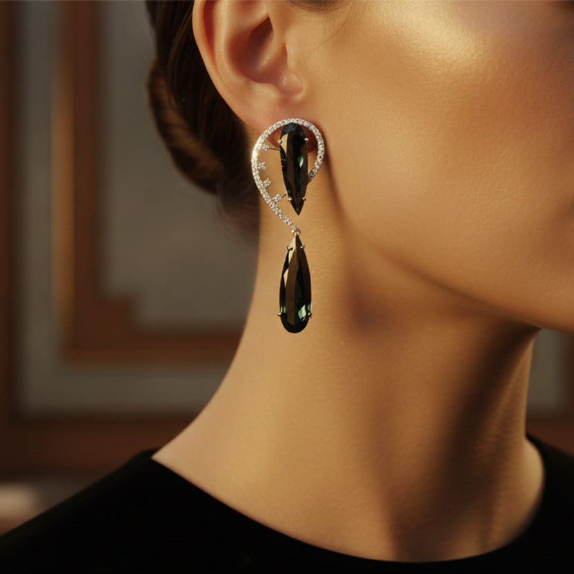 Esvéra Diamond Earrings