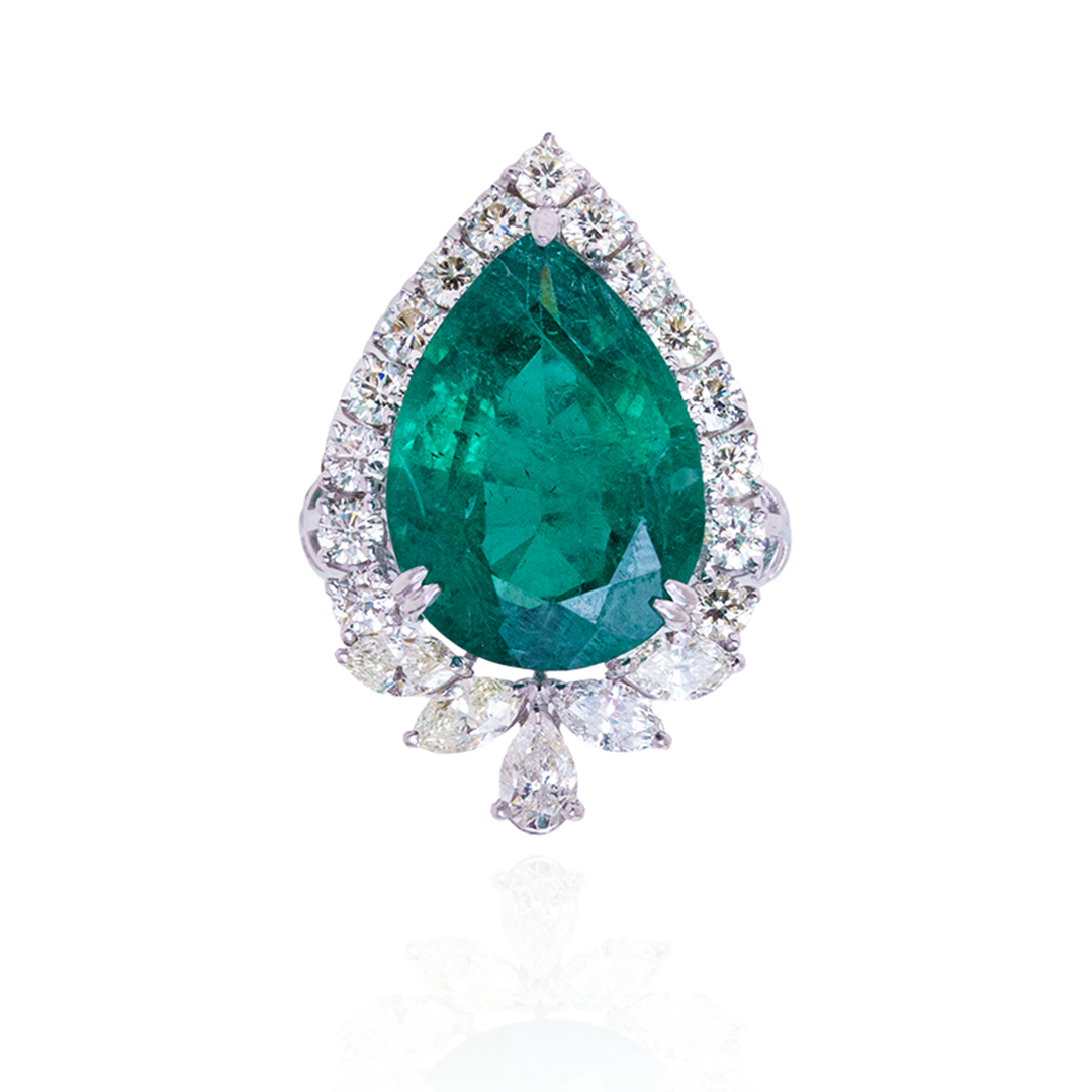 Emerald Oasis Diamond Ring