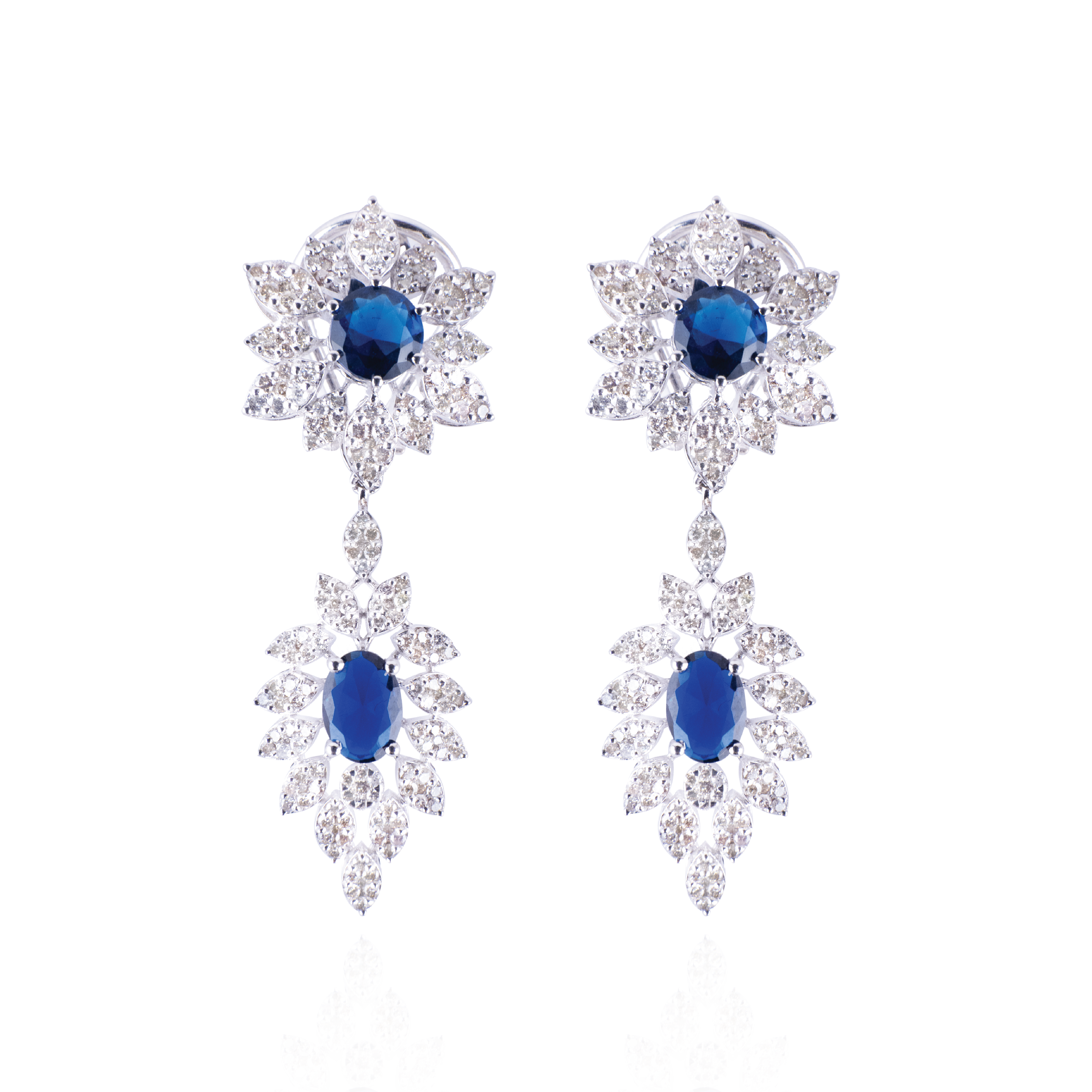 Evy Earrings