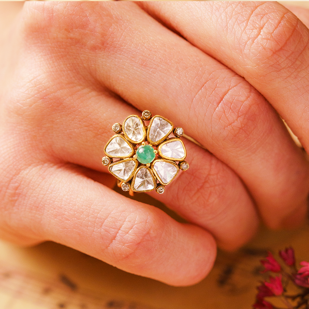 Mini Amara Polki emerald Ring